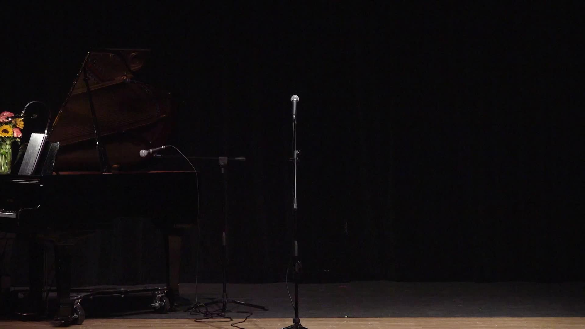 AHS SOLO NIGHT  4 25 2024